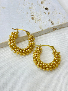 GOLDEN HOOPS