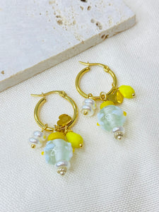 WITHE DAISY HOOPS