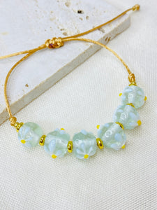 WITHE DAISY BRACELET