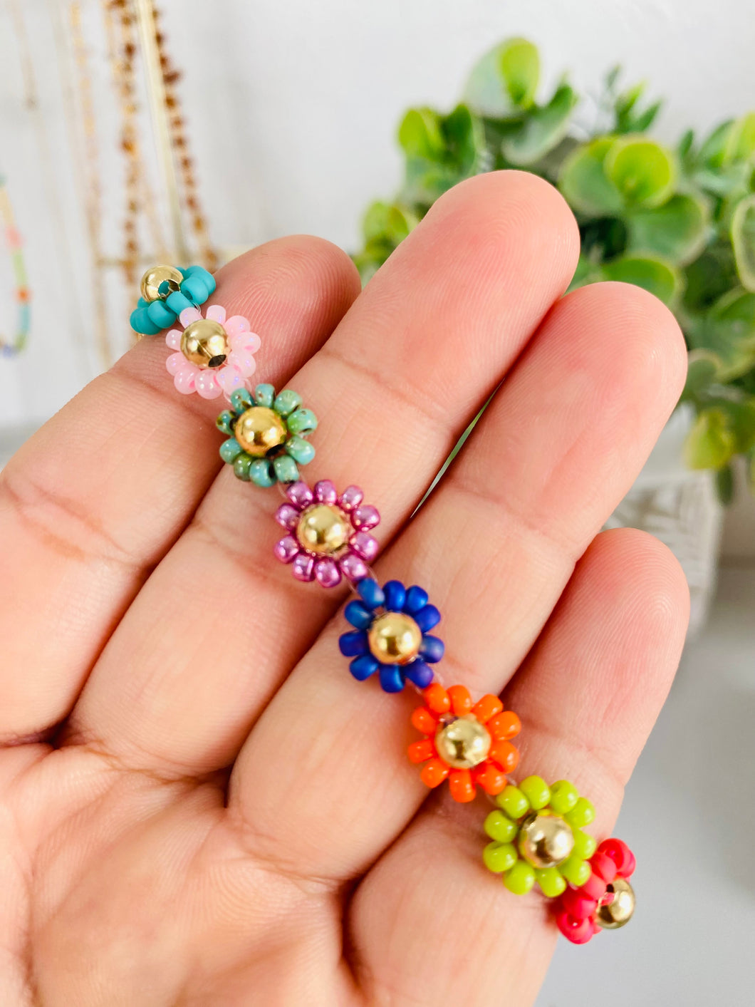 Colorful Daisy’s Bracelet