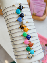 Load image into Gallery viewer, Mini heart Brazalete